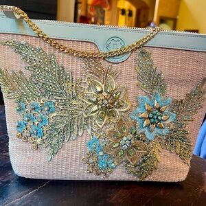 Elegant Floral Embellished Shoulder Bag